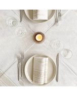 Einweg-Tischdecke-100x100-aus-Spunlace-Packservice-Micro-Saline-100-st-gold