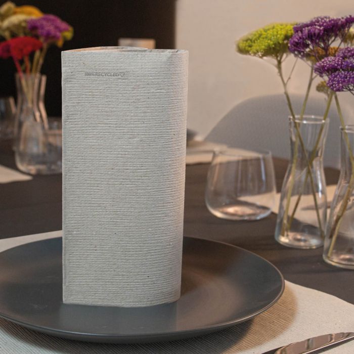 zweilagige-einweg-papierservietten-packservice-neutro-welle-44x44-AW44T-R