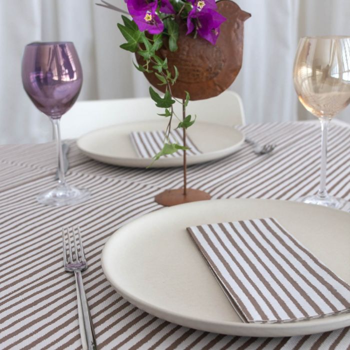Serviette-Jetable-40x44-en-Airlaid-Packservice-Mono-Riva-600-pce-terre