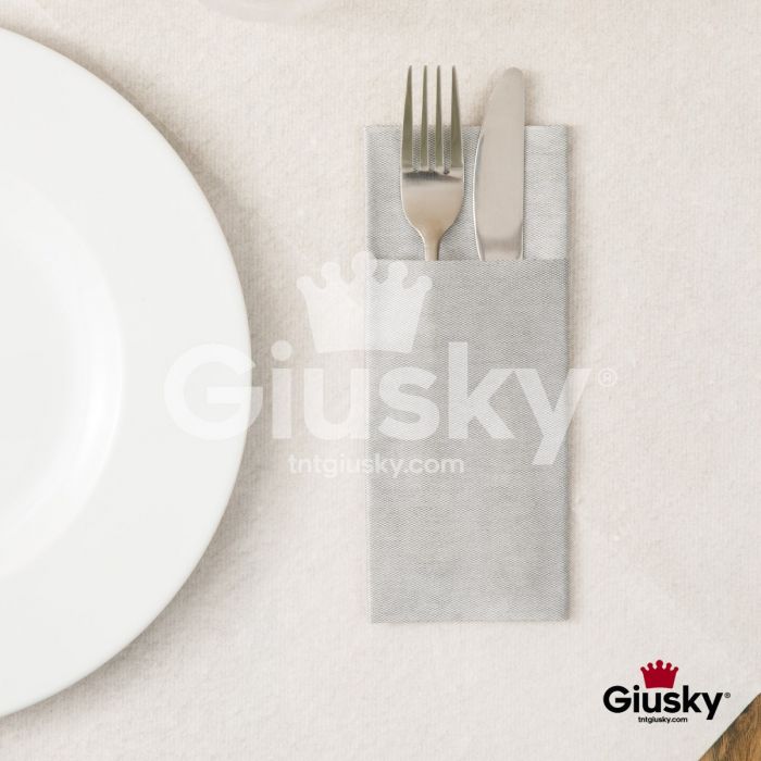 Serviette-Jetable-avec-Pochette-à-Couverts-32x40-Spunlace-Gefix-Soft-Touch-Couleur-Unie-600-pce-gris