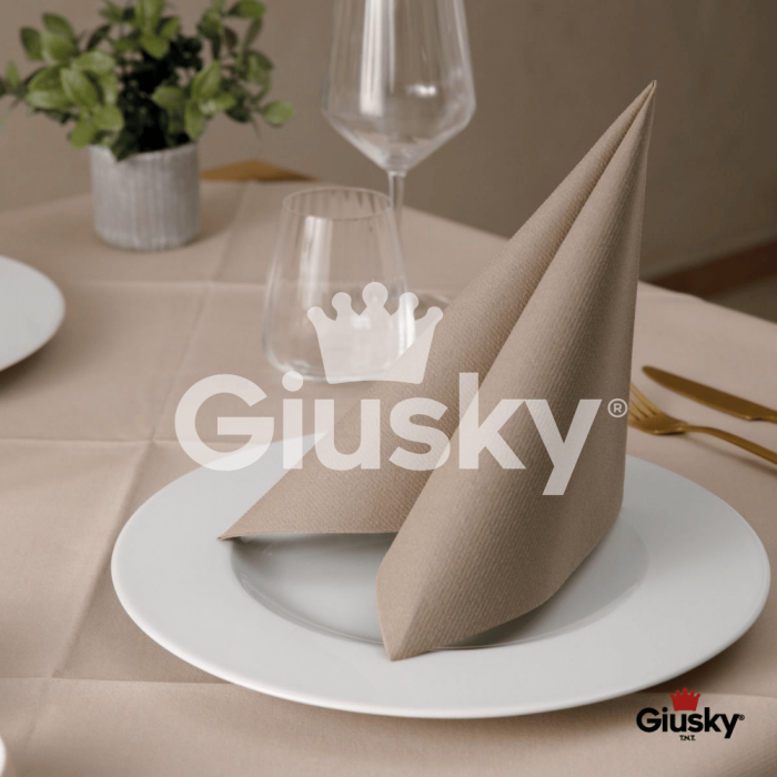 tovagliolo-tnt-40x40-monouso-in-airlaid-fibracel-color-tortora