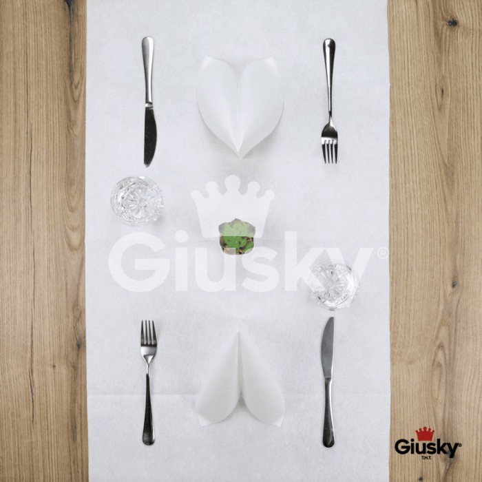 nonwoven-airlaid-disposable-tablecloth-tete-a-tete-50x100-roial-textile-white