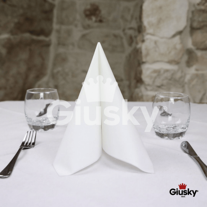 nonwoven-airlaid-disposable-napkin-40x40-white-textile