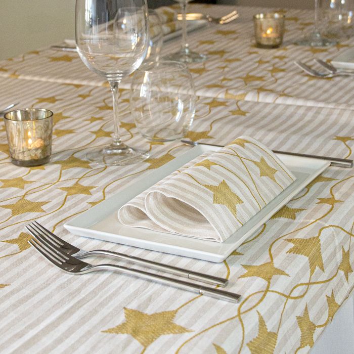 tovaglia-tnt-100x100-monouso-spunlace-packservice-micro-starry-compostabile