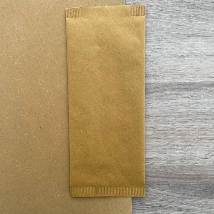 pochette-porte-couverts-jetable-papier-paille-10-5x25-serviette-blanc-okay-1000-pce