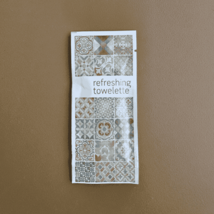 Lingette-Jetable-Non-Tissée-Humidifiée-Mains-6x14-Parfum-Citron-Leone-Mosaico-300-pce