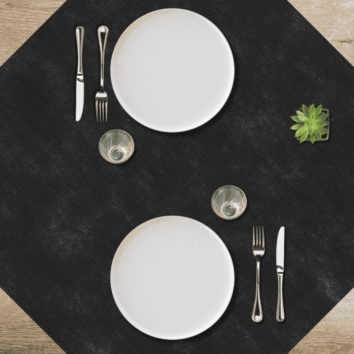 tovaglia-tnt-100x100-monouso-macarena-100-pz-nero