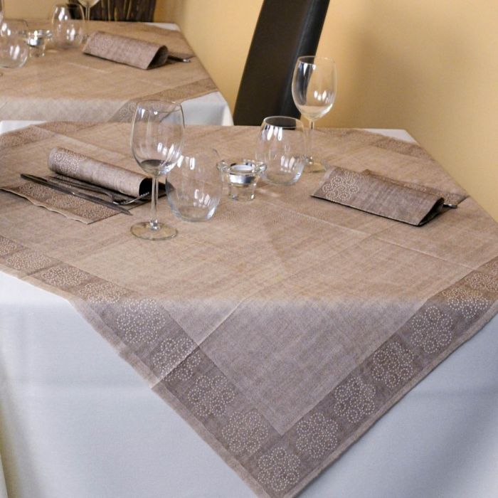 tovaglia-monouso-tnt-spunlace-100x100-micro-rosita-packservice-mc10-sabbia