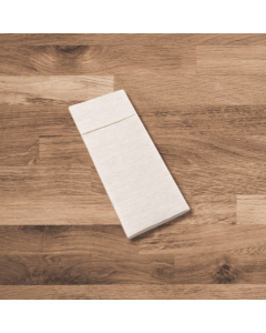 einweg-servietten-mit-besteckhalter-44x32-airlaid-packservice-plus-gio-karamell